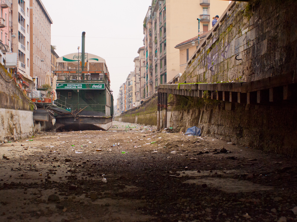 russelljtdyer-milan-canals-20110226-rangefinders-1.jpg
