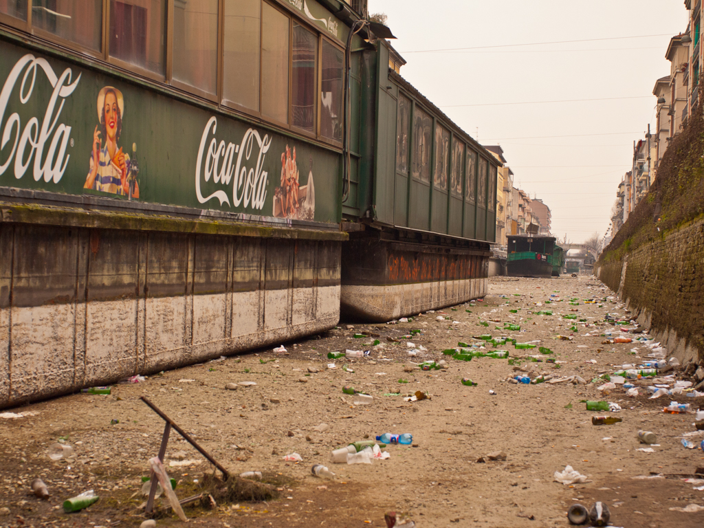 russelljtdyer-milan-canals-20110226-rangefinders-2.jpg